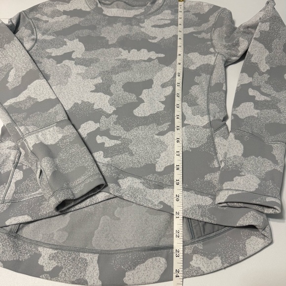Lululemon Close to Crossing Gray Camo Crossover Hem Long Sleeve Shirt Size 8 - Picture 14 of 15